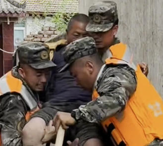 ����ɽ��ĺ���Ԯ�M�Еr��һ�����u�������еľ���̉�